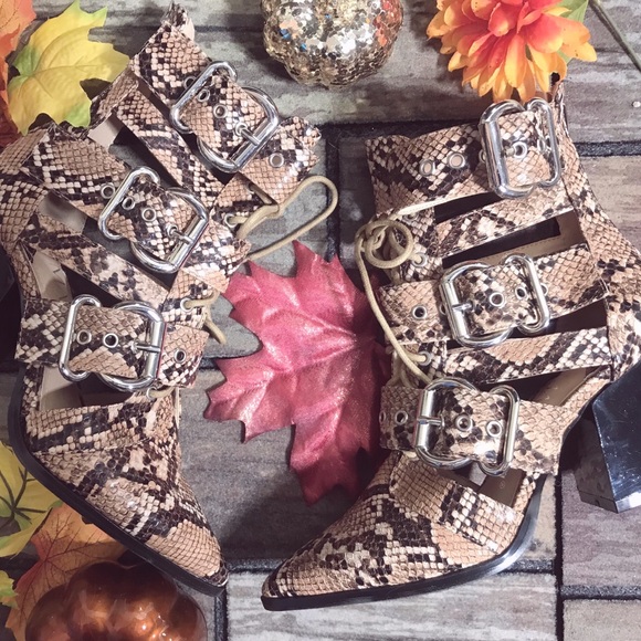 Shoes - 🍁Another Beautiful Fall Bootie🍁